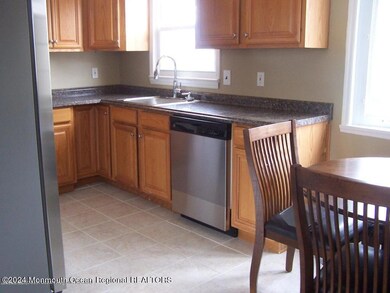 29 Oak Ridge kitchen