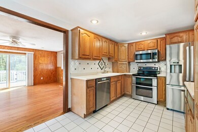 10 Rosenfeld Rd, Millis, MA 02054 - photo 7