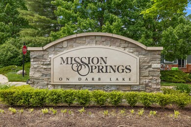 6166 Mission Dr, West Bloomfield, MI 48324 - photo 3