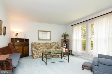 5805 Dale Dr, Sykesville, MD 21784 - photo 2