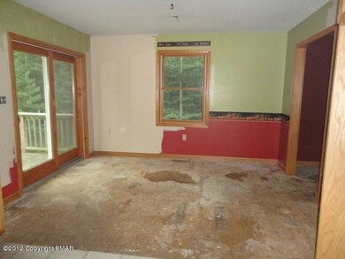 932 Gunstock Ln, Tafton, PA 18464 - photo 4