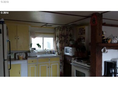 345 W 3rd St, Longcreek, OR 97856 - photo 4