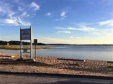 13 Juniper St, Wareham, MA 02571 - photo 2