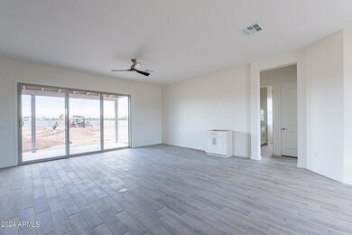 5-web-or-mls-Peakview-5