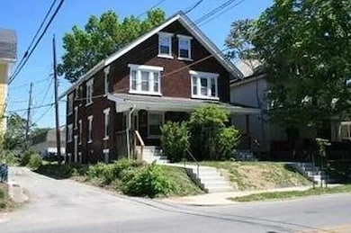 386 E 17th 1