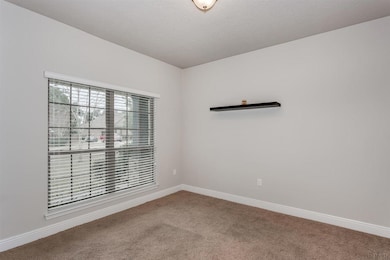 5622 Lobelia Ln, Pensacola, FL 32526 - photo 4