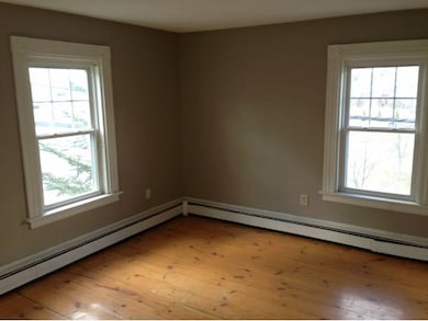 413 Bartlett St, Portsmouth, NH 03801 - photo 5