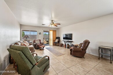 05-Living Area
