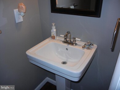 83 Grant Ln, Berlin, NJ 08009 - photo 6