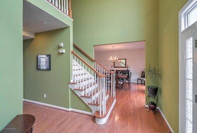 002_FOYER