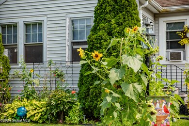1205 Trinity Ave - Rotterdam - Clark-3