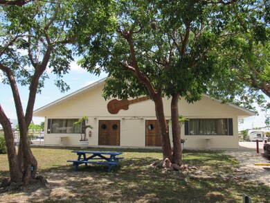 16 - Clubhouse