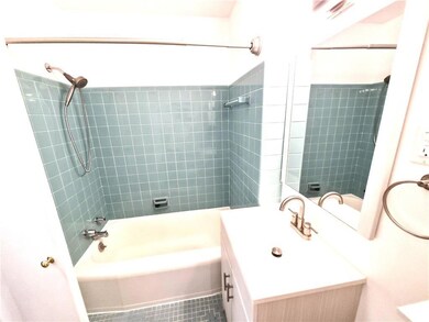 5324 Magazine St, New Orleans, LA 70115 - photo 7