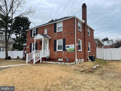 1031 Meade St, Reading, PA 19611 - photo 2