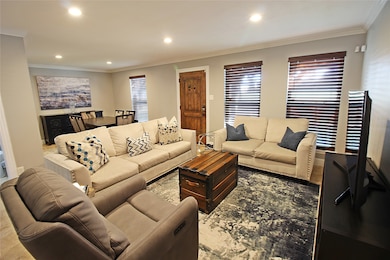 10386 Hammerly Blvd unit 32, Houston, TX 77043 - photo 3