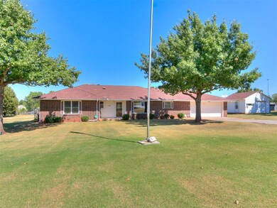 2316 Tecumseh Rd, Blanchard, OK 73010 - photo 6