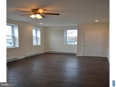 302 S 52nd St unit 3R, Philadelphia, PA 19143 - photo 3