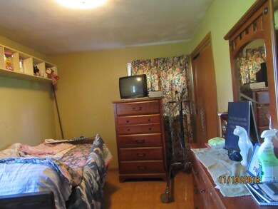 2616 Adgate bed 3