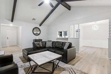 2110 Beaver Bend Rd, Houston, TX 77088 - photo 7