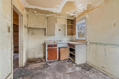 18467 Evergreen Rd, Detroit, MI 48219 - photo 4