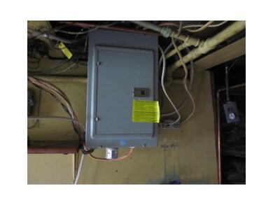 221 N 2nd St, West Newton, PA 15089 - photo 7