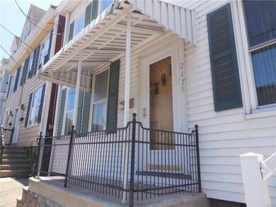 very nice curb appeal and well maintained