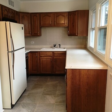 220 N Dorchester Ave, Wheaton, IL 60187 - photo 5