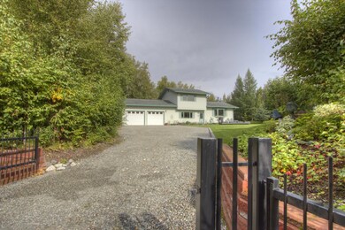 Iron gate at front (electric powered)