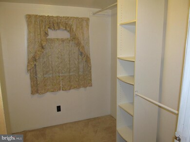 4307 Aitcheson Rd, Beltsville, MD 20705 - photo 6