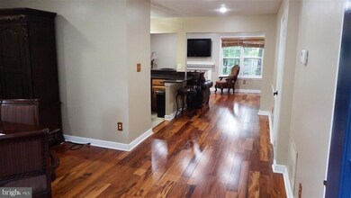 6108 Old Landing Way unit 65, Burke, VA 22015 - photo 2
