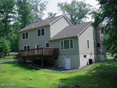 102 Delaware Crest Dr, Dingmans Ferry, PA 18328 - photo 4