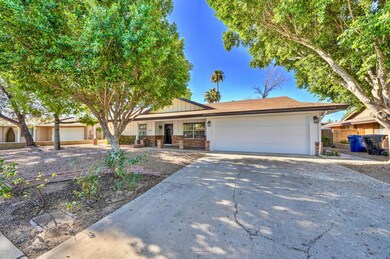 2855 E Gary St-3