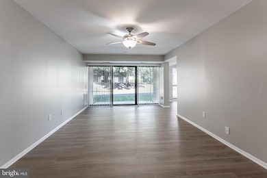 2038 Royal Fern Ct unit 2A, Reston, VA 20191 - photo 5