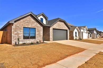 4602 Seals Ln, Abilene, TX 79606 - photo 2