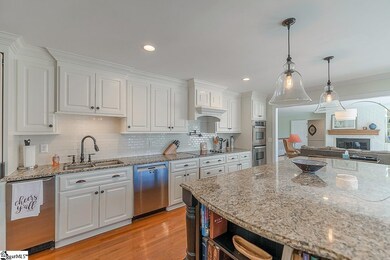 416 N Kensington Rd, Greenville, SC 29617 - photo 6