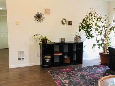 2811 SW Reindeer Ave, Redmond, OR 97756 - photo 7