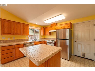 5248 G St, Springfield, OR 97478 - photo 6