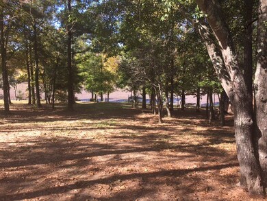 112 Gary Dr NE, Milledgeville, GA 31061 - photo 3