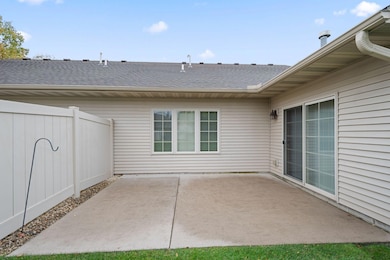 2332 Gresham Ave N, Saint Paul, MN 55128 - photo 6