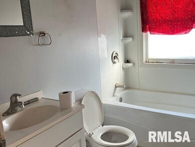 2810 E Keys Ave unit 1, Springfield, IL 62702 - photo 6