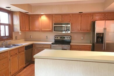Kitchen2_Lorine