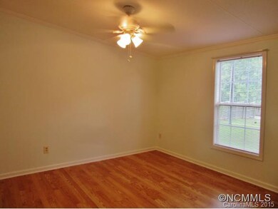 131 Leslie Way, Hendersonville, NC 28792 - photo 6