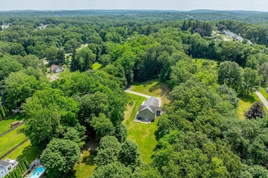 16 Dixon Ave, Worcester, MA 01605 - photo 6