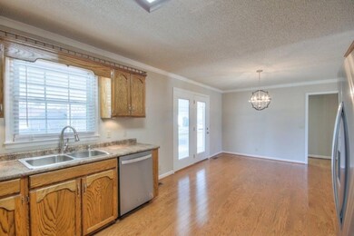 301 Southview Dr, Shelbyville, TN 37160 - photo 5