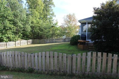 11213 Englewood Ct, Fredericksburg, VA 22407 - photo 3