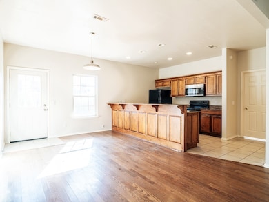 3007 SW Amberwood Ave unit 2, Bentonville, AR 72712 - photo 5