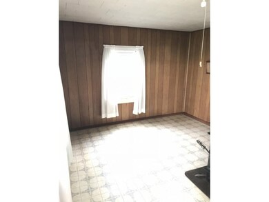 913 Hopson St, Johnson City, TN 37601 - photo 3