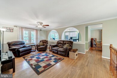 9516 Burning Branch Rd, Burke, VA 22015 - photo 6