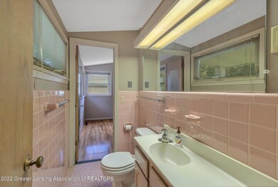 07-1253-N-Hayford-Ave-WindowStill-Real-E