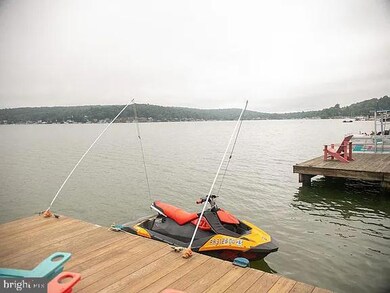 64 Grandview Ave, Harveys Lake, PA 18618 - photo 2